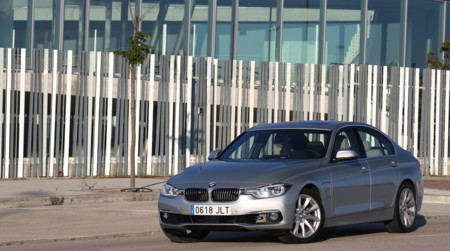 Bmw Serie 3 330e 10