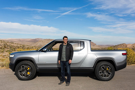 La guerra está servida: Tesla demanda a Rivian por 'robarle' hasta 178 empleados y secretos comerciales