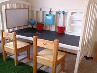 Una buena idea: convertir la cuna en escritorio para los niños