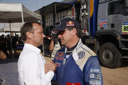 Carlos Sainz no descarta volver una vez más al Dakar