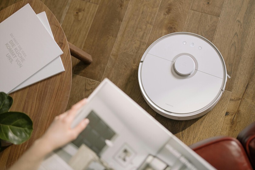 https://www.compradiccion.com/electrodomesticos-y-hogar/este-robot-aspirador-me-ha-hecho-ahorrar-monton-tiempo-esfuerzo-mi-dia-a-dia-uno-mis-favoritos