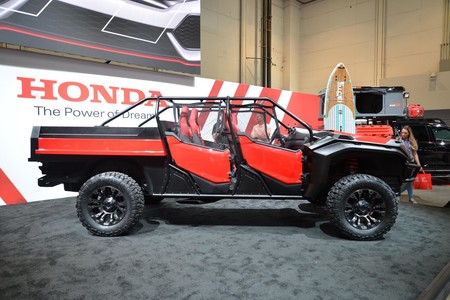 SEMA Show 2018 safari car