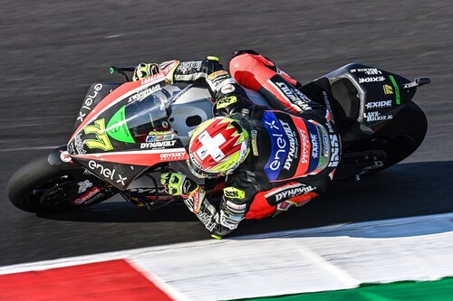 Dominique Aegerter gana la primera carrera de MotoE en Misano tras un duelo con Matteo Ferrari y Jordi Torres