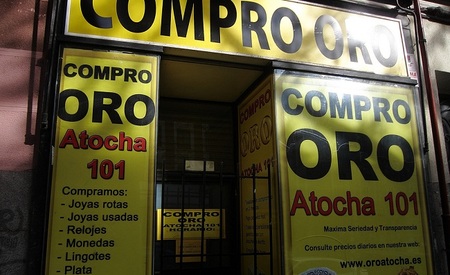 La crisis nos obliga a malvender el joyero de la abuela