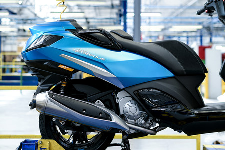 El Peugeot Metropolis se actualiza: más potencia y tecnología para las mismas tres ruedas