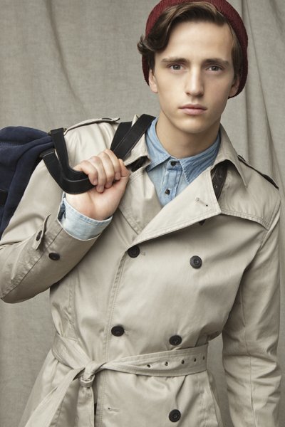 Zara Young, un lookbook de agosto con algunas tendencias otoñales