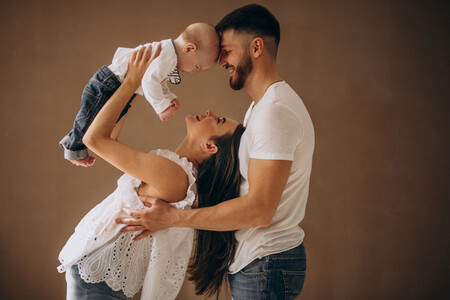 De ser una pareja a ser una familia: cómo afecta la llegada del bebé a nuestra relación