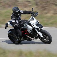 Ducati está preparando una nueva Hypermotard con más electrónica, nuevo escape y mejor parte ciclo