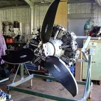 La monstruosidad de Russell Sutton: siete motores de Yamaha XV1700, 14 cilindros, 700 cv y una hélice 