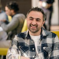 Mustafa Suleyman, CEO de Microsoft IA: "No queremos que la IA tenga derechos, queremos que trabaje para los humanos"