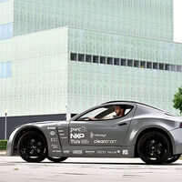 Este coche eléctrico no solo es cero emisiones, sino que limpia el aire de CO₂ al circular