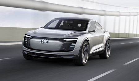 Audi e-tron Sportback Concept, el EV que usa 250 LEDs para comunicarse con el mundo