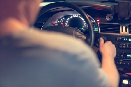 La DGT recuerda a qué temperatura poner la calefacción en el coche para evitar somnolencia y reducir el consumo