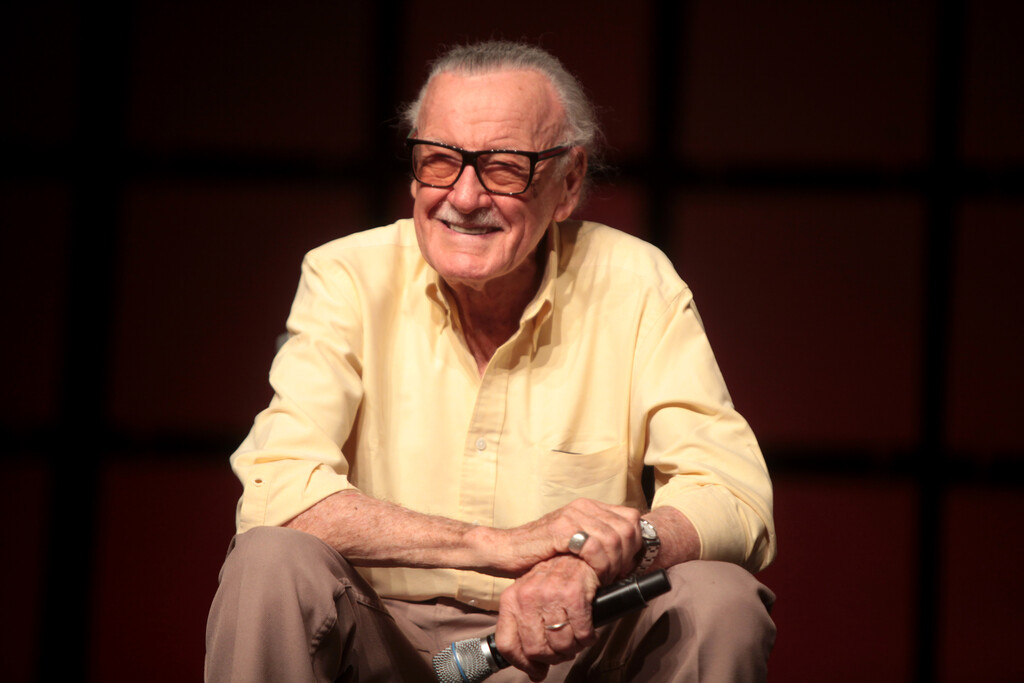 Stan Lee va a revivir gracias a la IA... para leernos libros en su club de lectura 