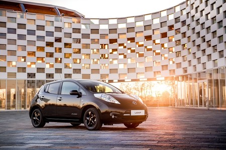 Nissan LEAF Black Edition, el auto eléctrico más vendido del mundo nos presume una edición especial