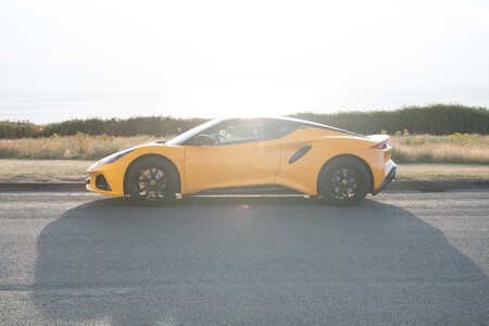 Lotus Emira 2022 Prueba 033