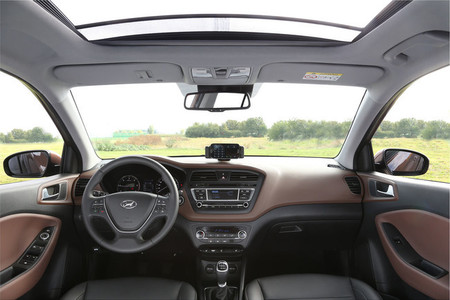Hyundai i20 2014 - techo panorámico