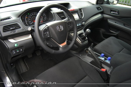 Honda CR-V interior