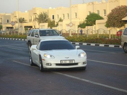 Coche blanco Dubai