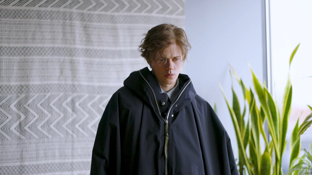 Kojima ya tiene protagonista para Physint: Bill Skarsgård, el actor que mete pánico como Pennywise en It 