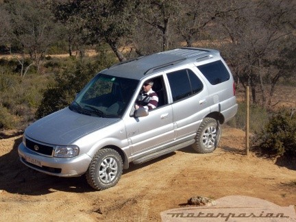 Presentacion Tata Grand Safari y Xenon