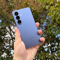 La tienda oficial de Samsung rebaja (y mucho) su móvil más compacto: Galaxy S26 a precio mínimo con funda de regalo 