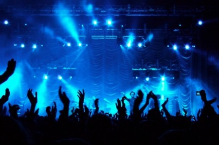 Los conciertos como salvavidas de la industria discográfica en EEUU. ¿Y en España?