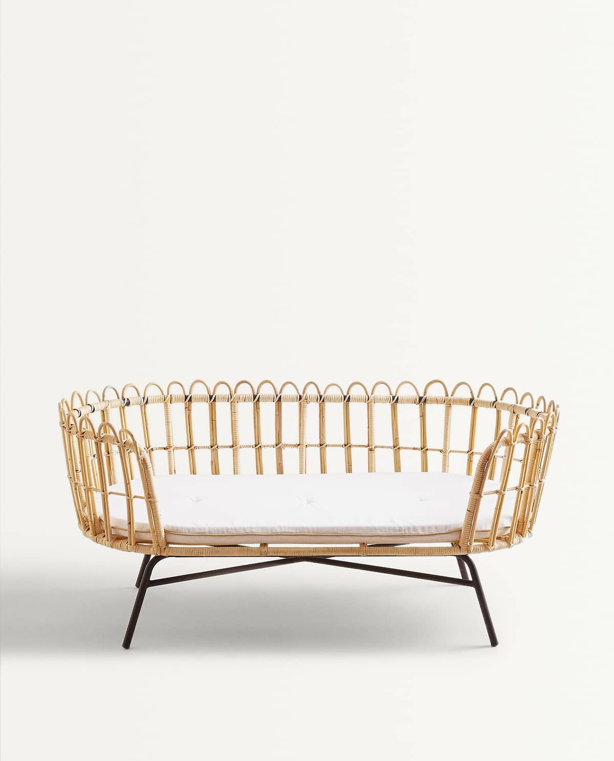 Zara Home nos propone habitaciones infantiles en las que el ratán es el