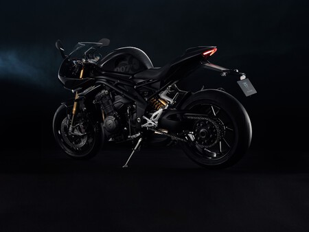 Triumph Speed Triple 1200 Rr Bond Edition 004