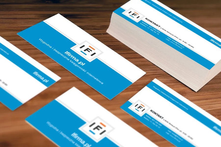 ¿Por qué se mantienen las tarjetas de visita en un mundo digitalizado?