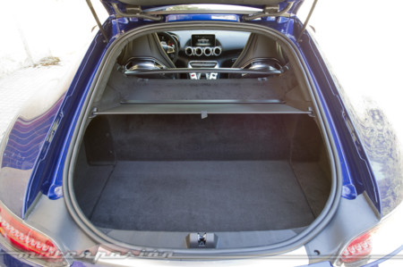 Bmw I8 Vs Amg Gt Motorpasion Interiores 25