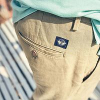 Dockers lanza sus últimas rebajas y estos chinos son lo que más se está agotando a mitad de precio    