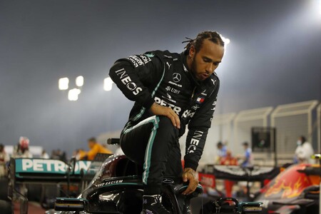 Lewis Hamilton ha superado la COVID-19 y estará al volante del Mercedes en el Gran Premio de Abu Dabi