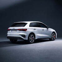 Audi A3 Sportback 45 TFSIe: la versión híbrida enchufable más potente es casi 9.000 euros más cara que el SEAT León eHybrid