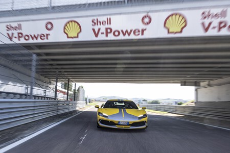 Ferrari 296 GTB Prueba 23