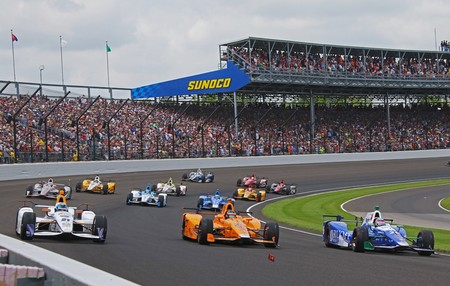 Indy 500: Un motor Honda vuelve a frustrar los sueños de Fernando Alonso