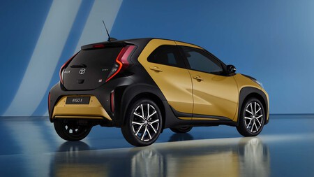 Toyota Aygo X Cross Hibrido 2026 2