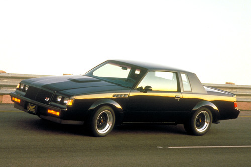 Buick GNX, recordando al muscle car con mano de McLaren y mentiras en su ficha técnica