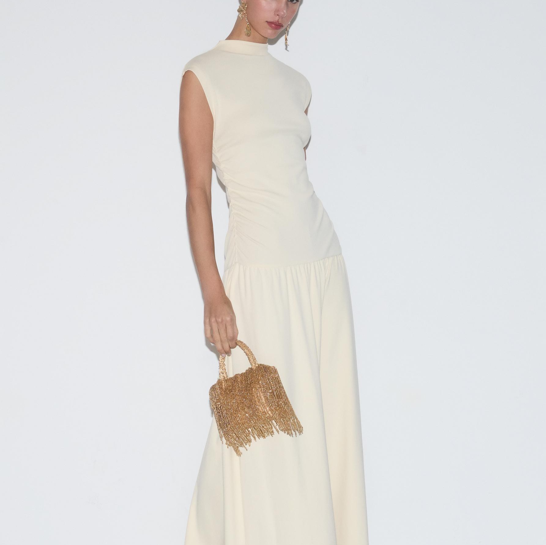 Vestido midi frunces

