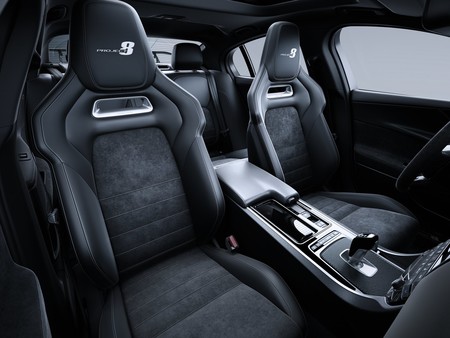 Jaguar Xe Sv Project 8 10