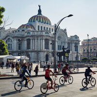 CDMX va al revés de tendencia en el mundo: elimina el 99.5% del fondo para construir infraestructura para peatones y ciclistas