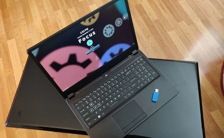 Kubuntu ya tiene su propio ordenador portátil oficial diseñado especialmente para desarrolladores y power users