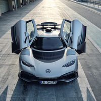 Tiene 1.063 CV y la misma etiqueta de la DGT que un Toyota Yaris: los otros datos del Mercedes más rápido de la historia