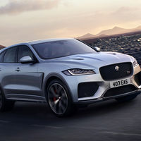 Así es el Jaguar F-Pace SVR: un SUV con motor V8 de 550 CV, tracción total y un llamativo diseño