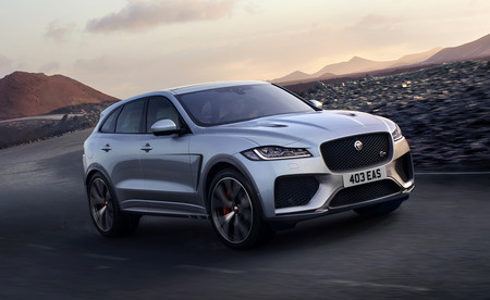 Así es el Jaguar F-Pace SVR: un SUV con motor V8 de 550 CV, tracción total y un llamativo diseño
