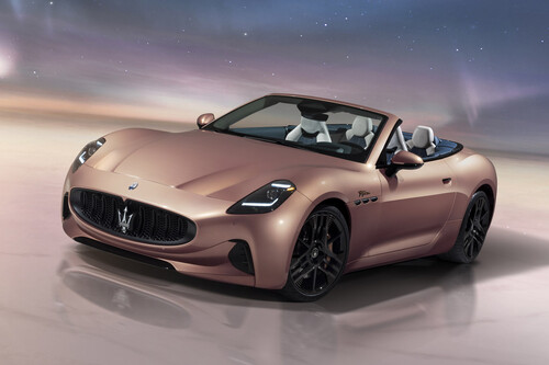 Conocemos al Maserati GranCabrio Folgore: un descapotable eléctrico con pinta de ser rapidísimo que suena a V8