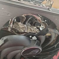 Encuentra una RTX 4070 Ti a mitad de precio y la alegría le dura muy poco. Casi paga 415 euros por una GPU inservible