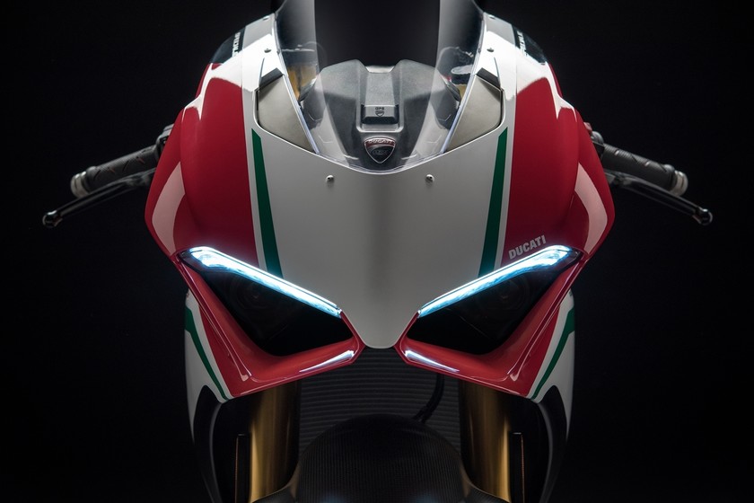 www.motorpasionmoto.com