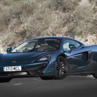 Elegante y deportivo, así se ve el McLaren 570GT cuando se viste de Jean-Paul Gaultier