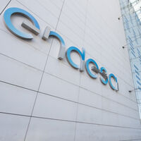 Un hacker tardó dos horas y media en robar miles de datos personales de los clientes de Endesa. Endesa tardó una semana en avisar 